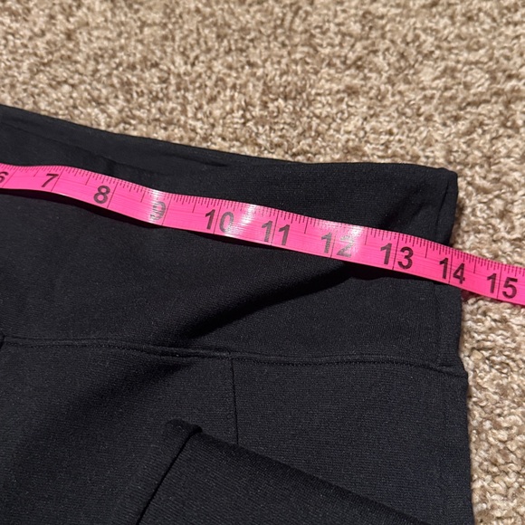 Assets by Spanx Black High-Rise Slimming Leggings (L) - EUC! - Picture 5 of 11